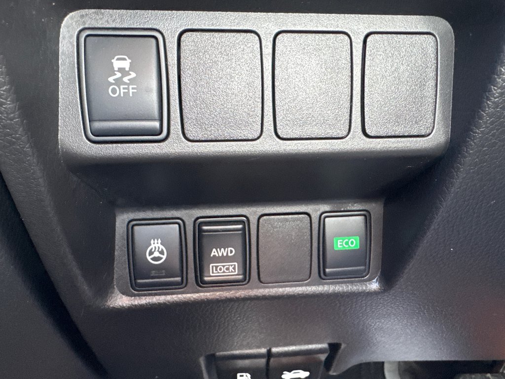 2018 Nissan Qashqai SV in Miramichi, New Brunswick - 9 - w1024h768px