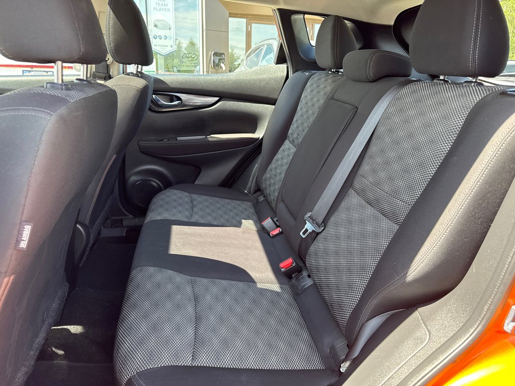 2018 Nissan Qashqai SV in Miramichi, New Brunswick - 12 - w1024h768px