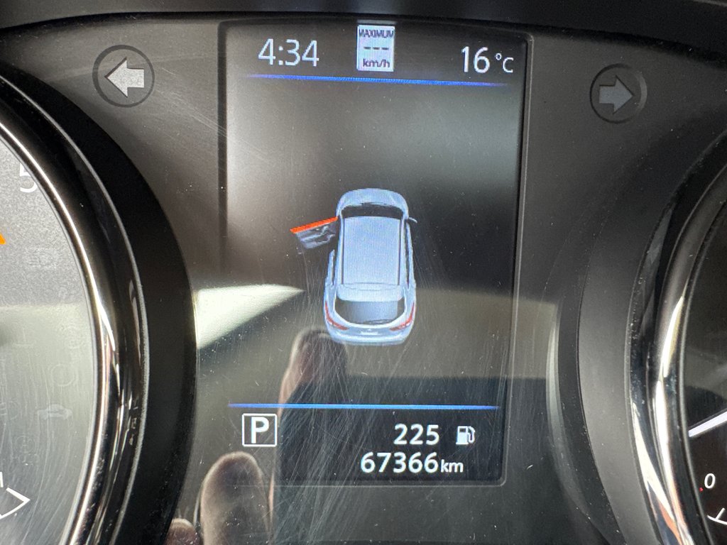 2022 Nissan Qashqai SL in Miramichi, New Brunswick - 3 - w1024h768px
