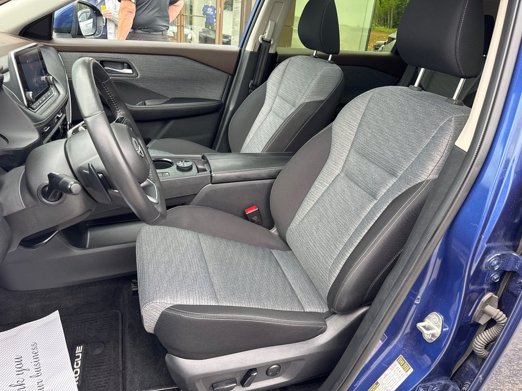 2023 Nissan Rogue SV in Miramichi, New Brunswick - 10 - w1024h768px
