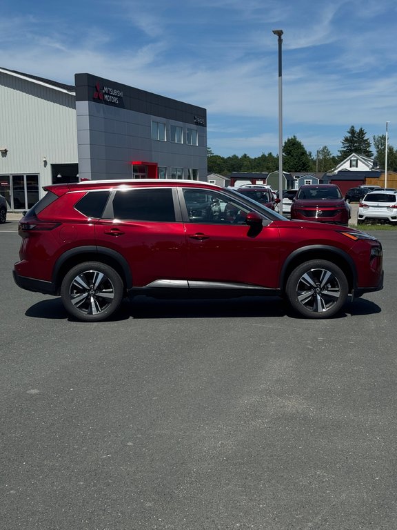 2024 Nissan Rogue SV Moonroof in Miramichi, New Brunswick - 3 - w1024h768px