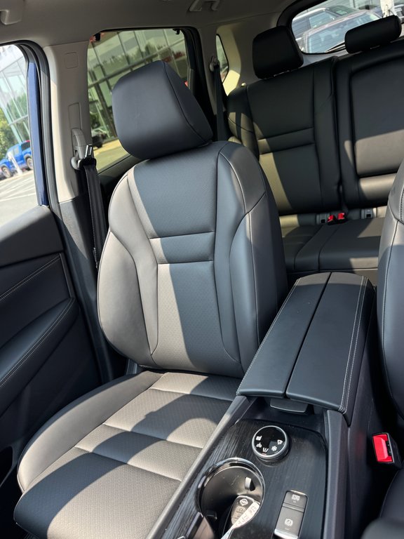 2025 Nissan Rogue SV Moonroof in Miramichi, New Brunswick - 6 - w1024h768px