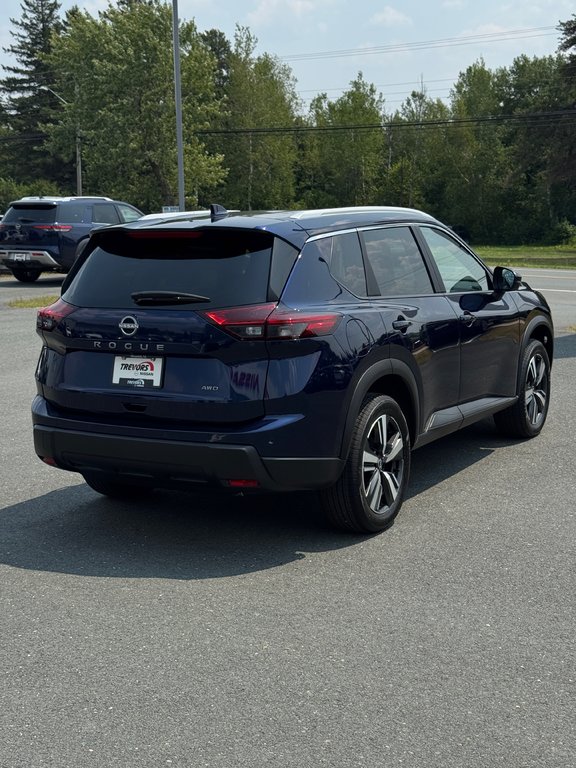 2025 Nissan Rogue SV Moonroof in Miramichi, New Brunswick - 4 - w1024h768px