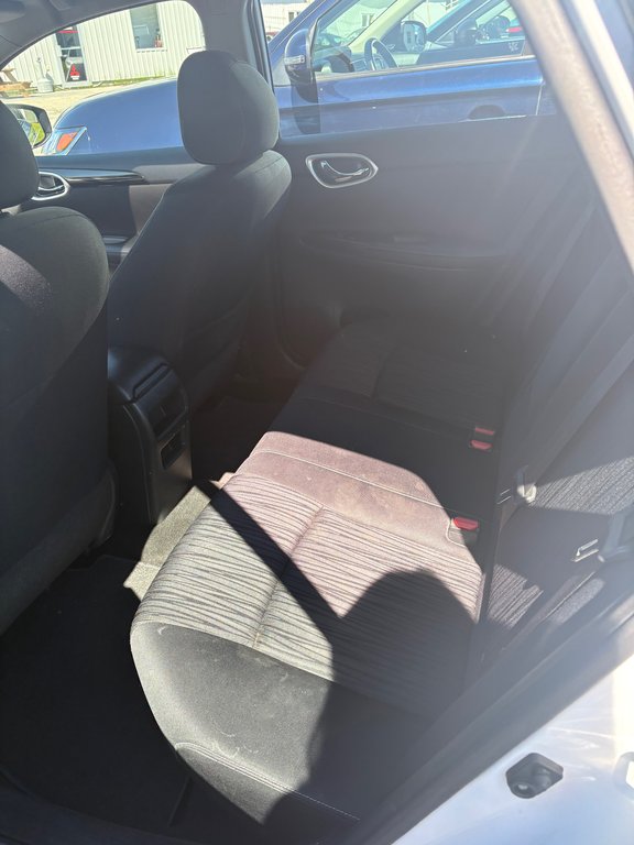 2019 Nissan Sentra SV in Miramichi, New Brunswick - 6 - w1024h768px