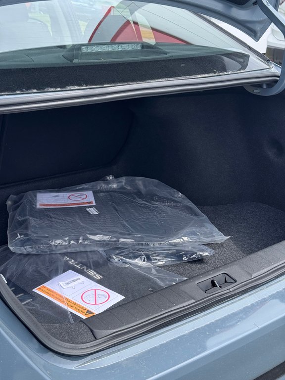 2025 Nissan Sentra SR in Miramichi, New Brunswick - 9 - w1024h768px