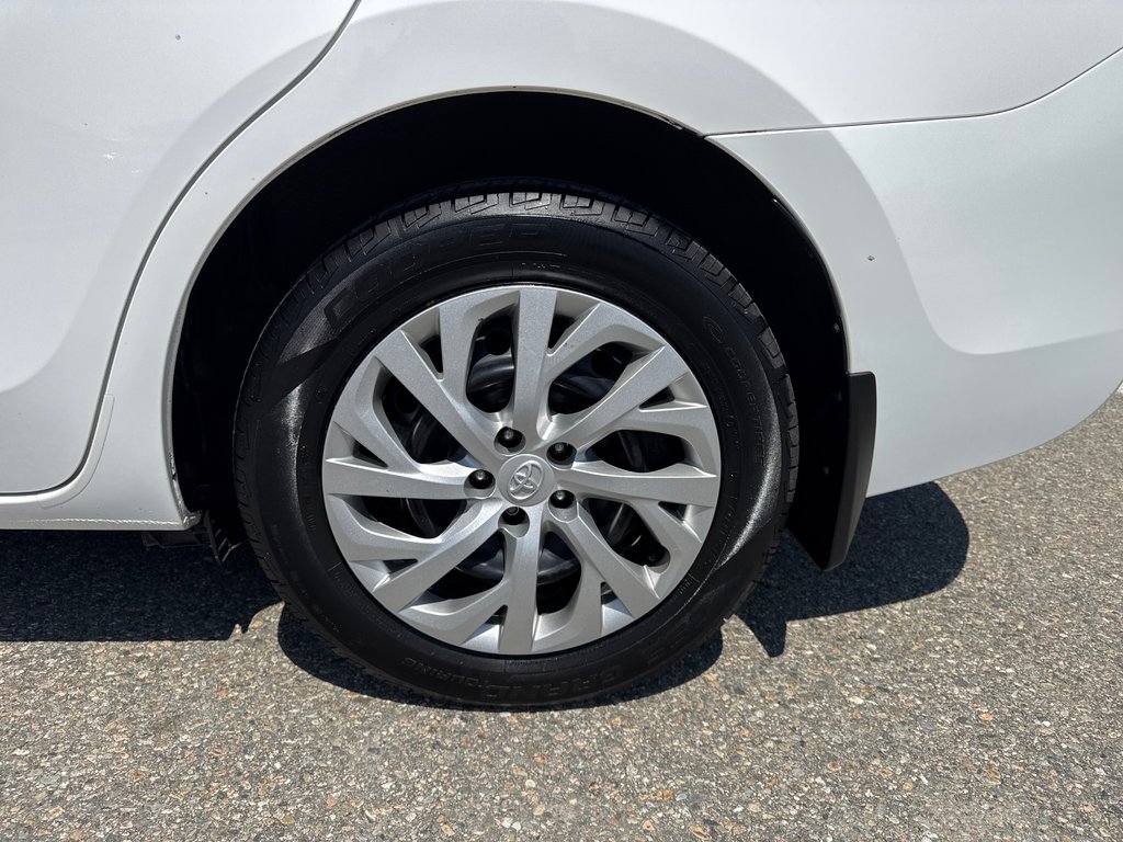 2018 Toyota Corolla in Miramichi, New Brunswick - 14 - w1024h768px