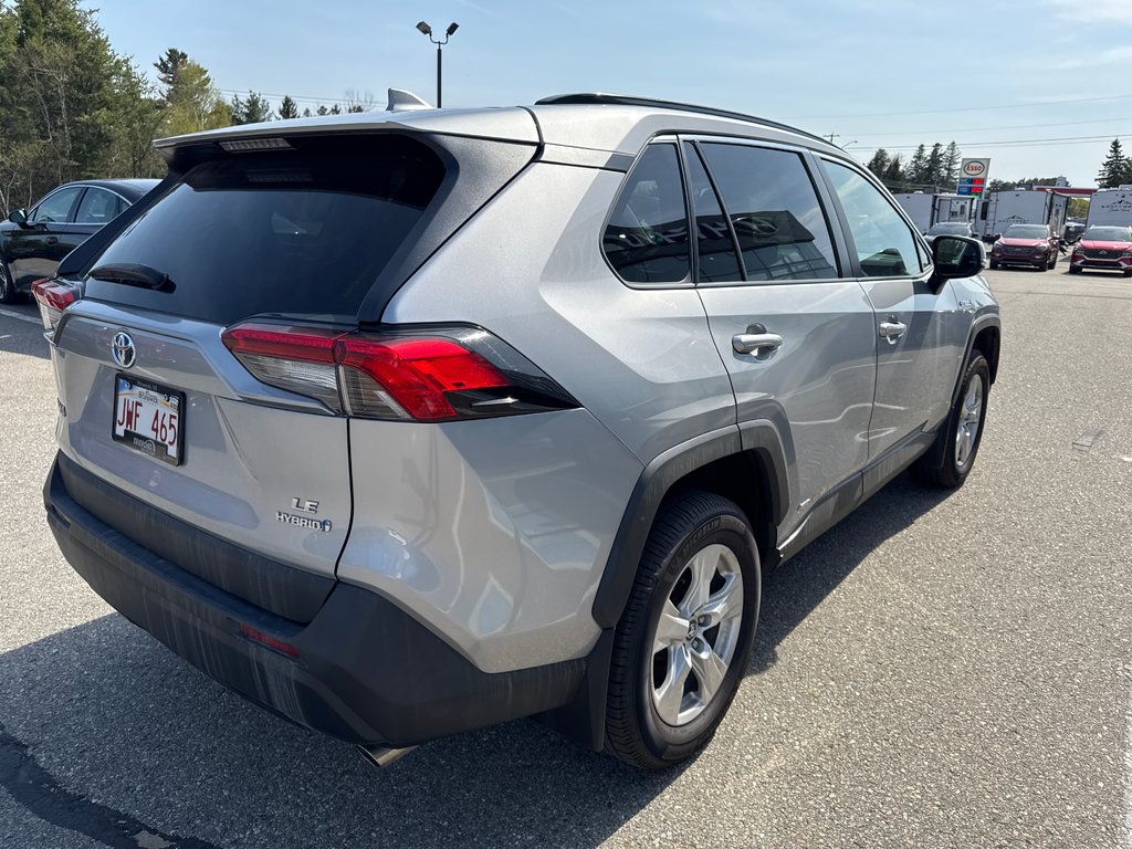 Toyota RAV4 Hybrid LE 2020 à Miramichi, Nouveau-Brunswick - 14 - w1024h768px