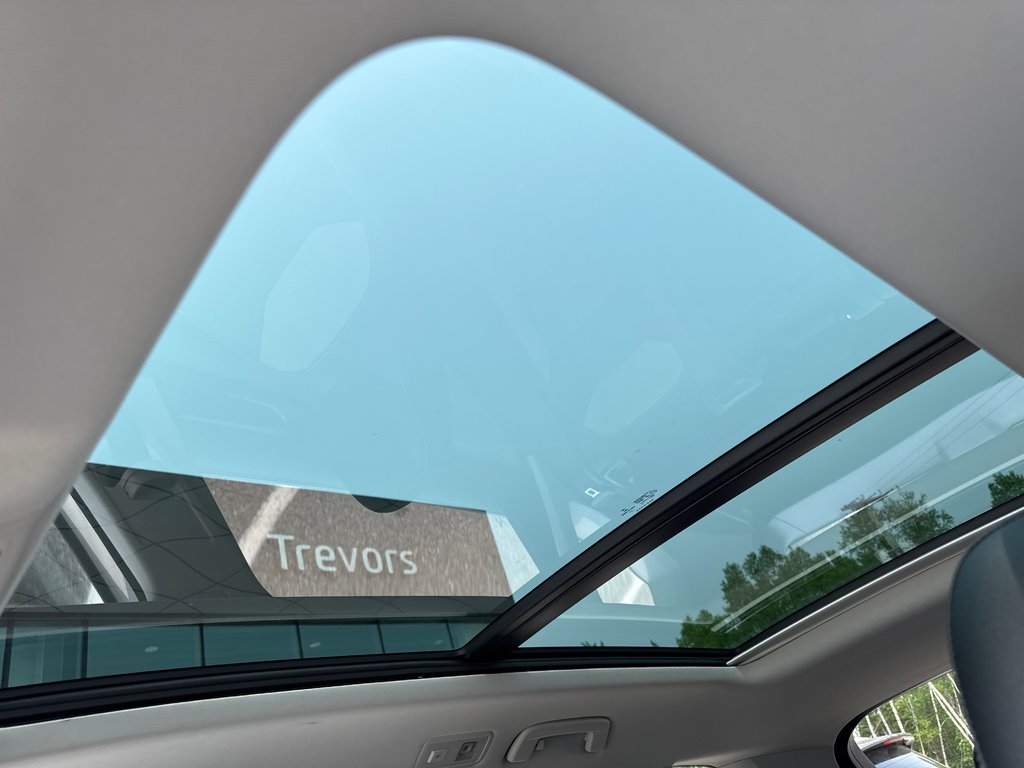 2022 Volkswagen Taos Highline in Miramichi, New Brunswick - 8 - w1024h768px