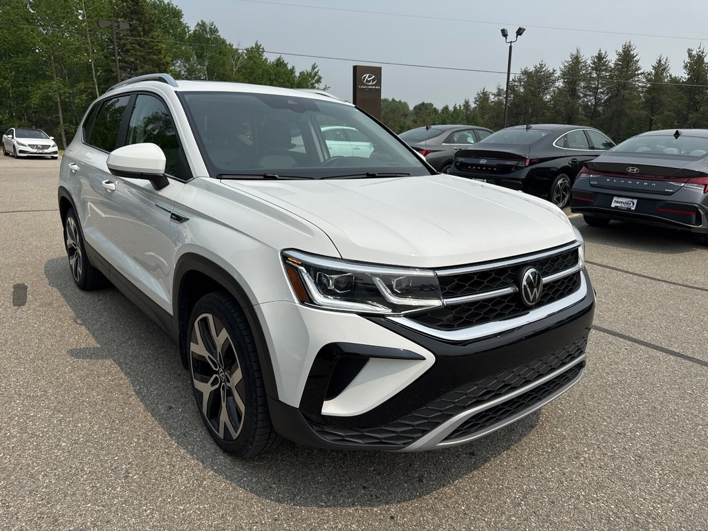 2022 Volkswagen Taos Highline in Miramichi, New Brunswick - 11 - w1024h768px