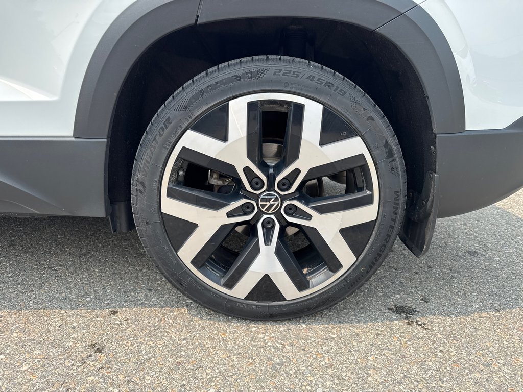 2022 Volkswagen Taos Highline in Miramichi, New Brunswick - 14 - w1024h768px