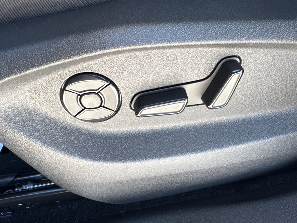 2025 Volkswagen Tiguan Comfortline in Miramichi, New Brunswick - 8 - w1024h768px