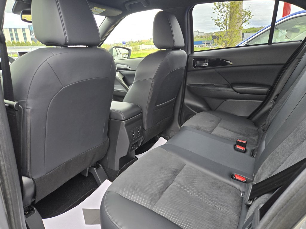 2025 Mitsubishi ECLIPSE CROSS NOIR S-AWC in Riviere-du-Loup, Quebec - 8 - w1024h768px