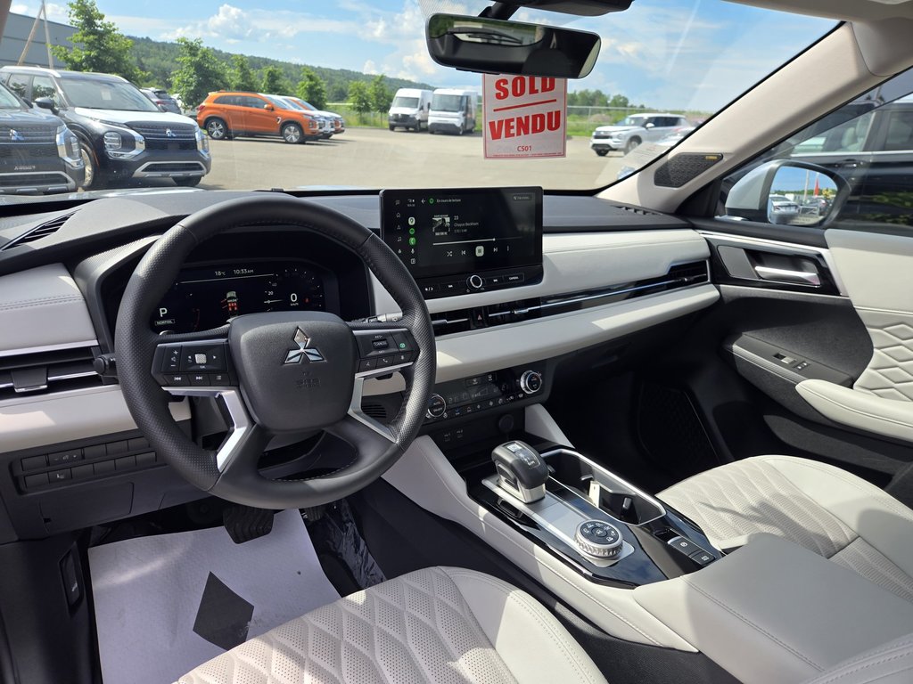 Mitsubishi Outlander  2025 à Rivière-du-Loup, Québec - 7 - w1024h768px