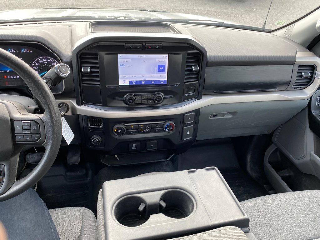 Ford F-150 XL  4X2 Régulier Cab 2021 à Matane, Québec - 10 - w1024h768px