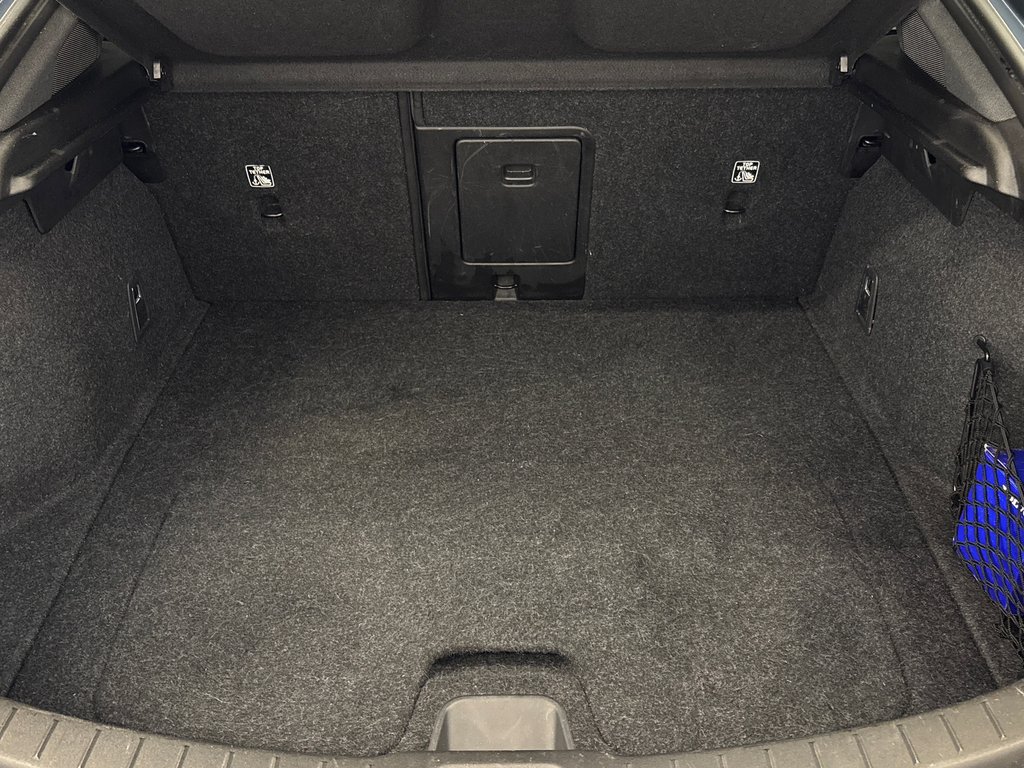 Polestar 2 Launch Edition 2021 à Brossard, Québec - 13 - w1024h768px