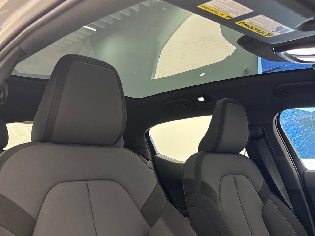 2022 Polestar 2 BASE in Laval, Quebec - 15 - w1024h768px