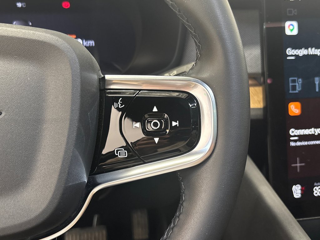 Polestar 2 BASE 2022 à Laval, Québec - 23 - w1024h768px