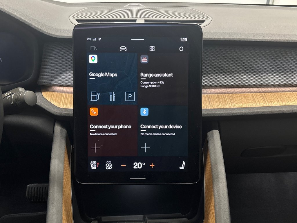 Polestar 2 BASE 2022 à Laval, Québec - 17 - w1024h768px
