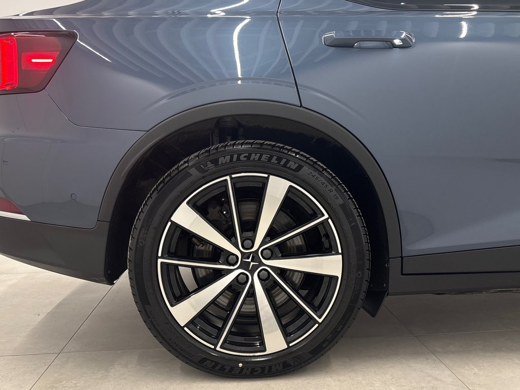 Polestar 2 BASE 2022 à Laval, Québec - 7 - w1024h768px