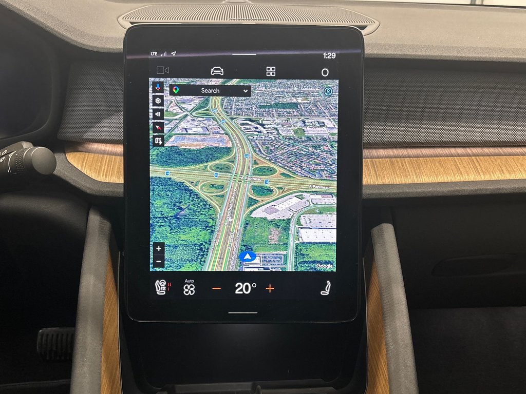 Polestar 2 BASE 2022 à Laval, Québec - 18 - w1024h768px