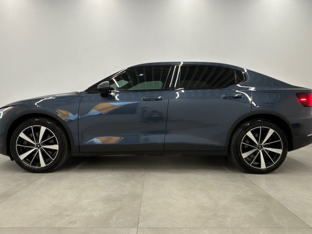 Polestar 2 BASE 2022 à Laval, Québec - 10 - w1024h768px