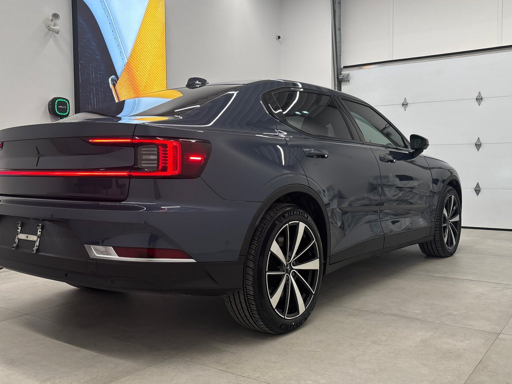Polestar 2 BASE 2022 à Laval, Québec - 6 - w1024h768px
