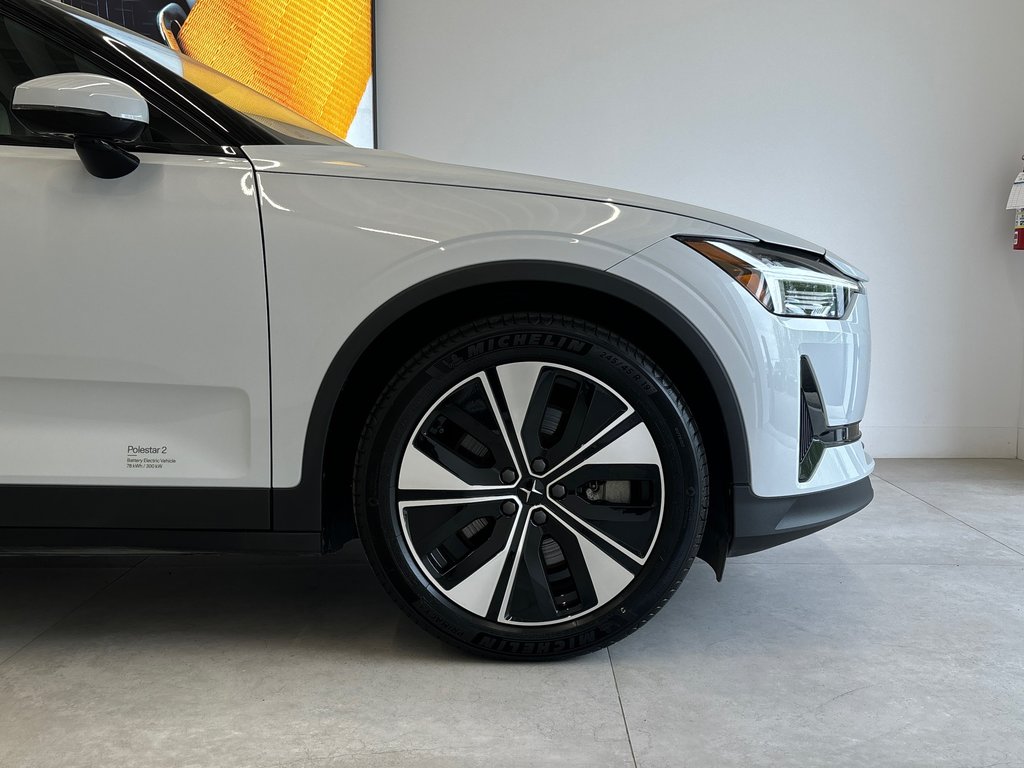 Polestar 2 BASE 2023 à Laval, Québec - 7 - w1024h768px