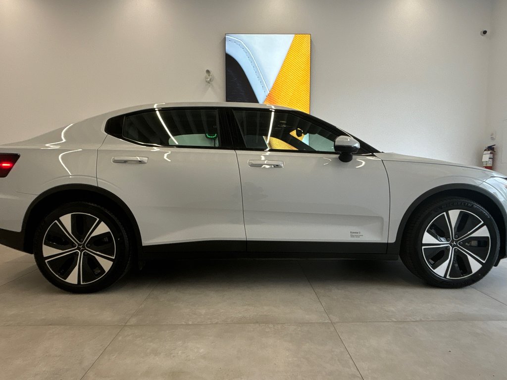 Polestar 2 BASE 2023 à Laval, Québec - 9 - w1024h768px
