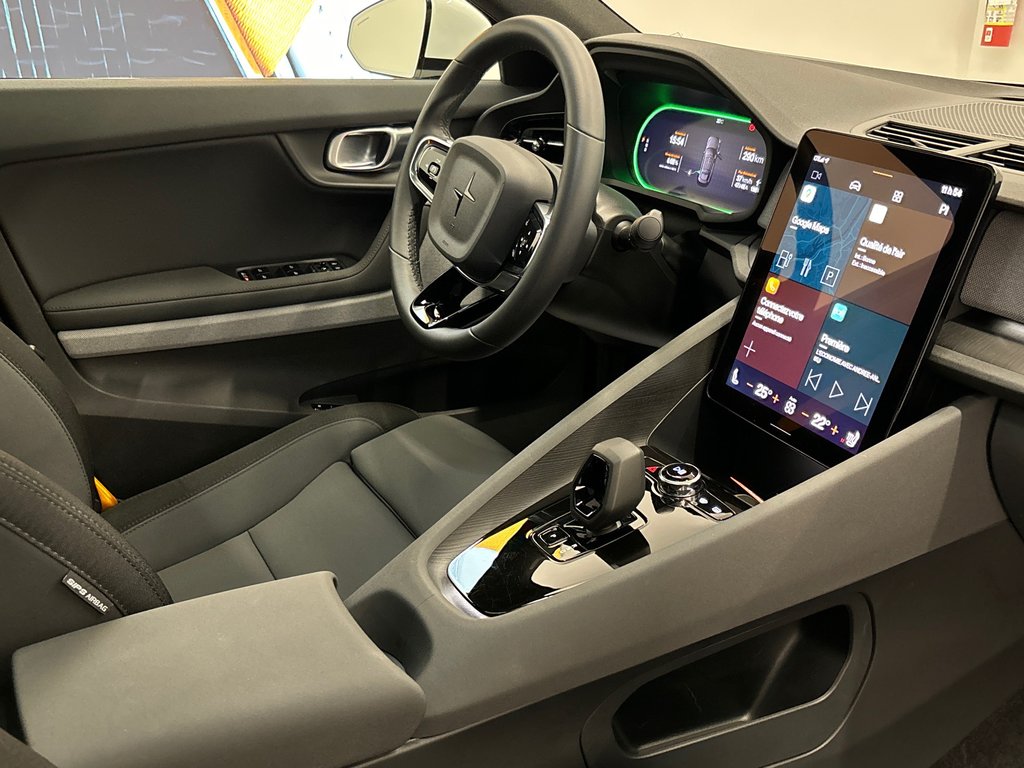 2024 Polestar 2 Performance Plus in Laval, Quebec - 7 - w1024h768px