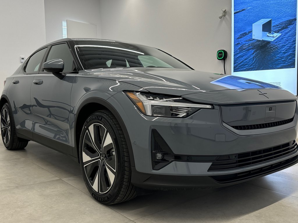 Polestar 2 Plus 2024 à Laval, Québec - 2 - w1024h768px