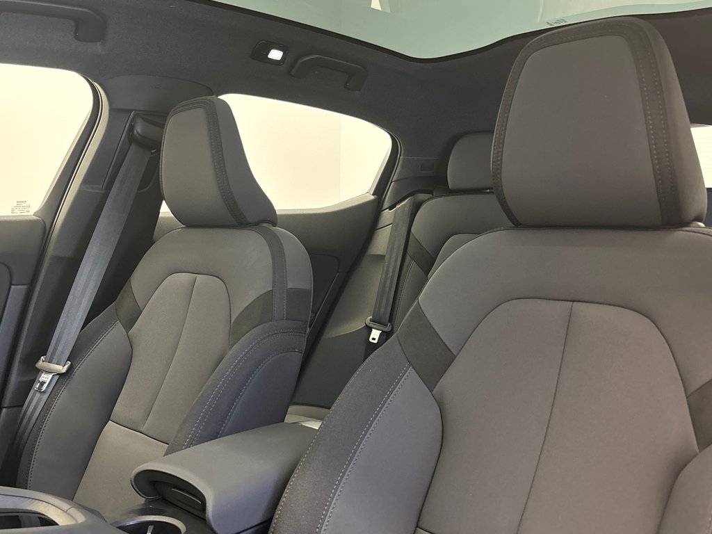 Polestar 2 Plus 2024 à Laval, Québec - 12 - w1024h768px