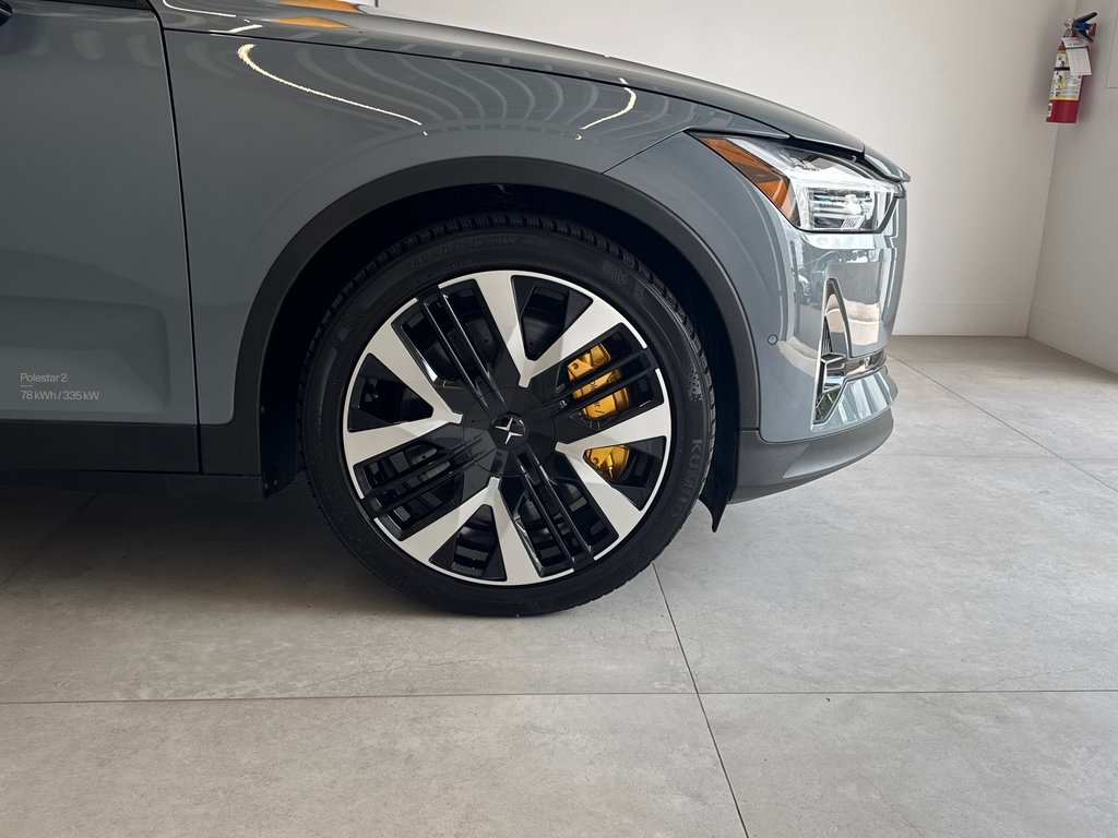 2024 Polestar 2 Performance Plus in Laval, Quebec - 11 - w1024h768px
