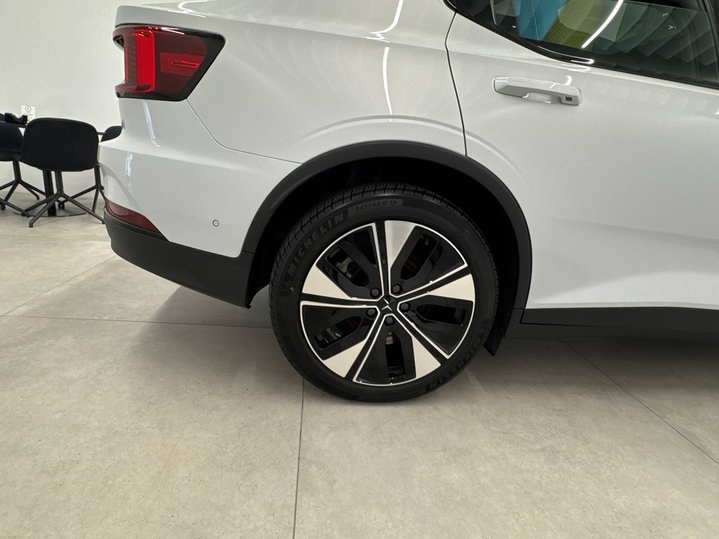 Polestar 2 Plus 2024 à Laval, Québec - 18 - w1024h768px