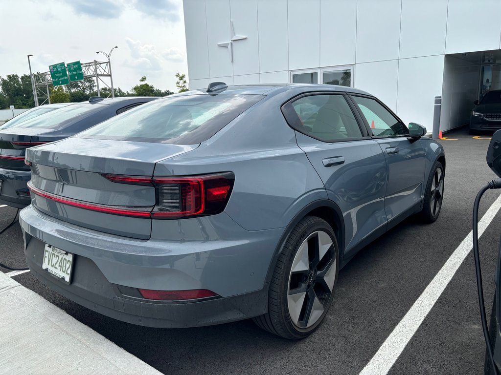 Polestar 2 Plus 2024 à Laval, Québec - 3 - w1024h768px