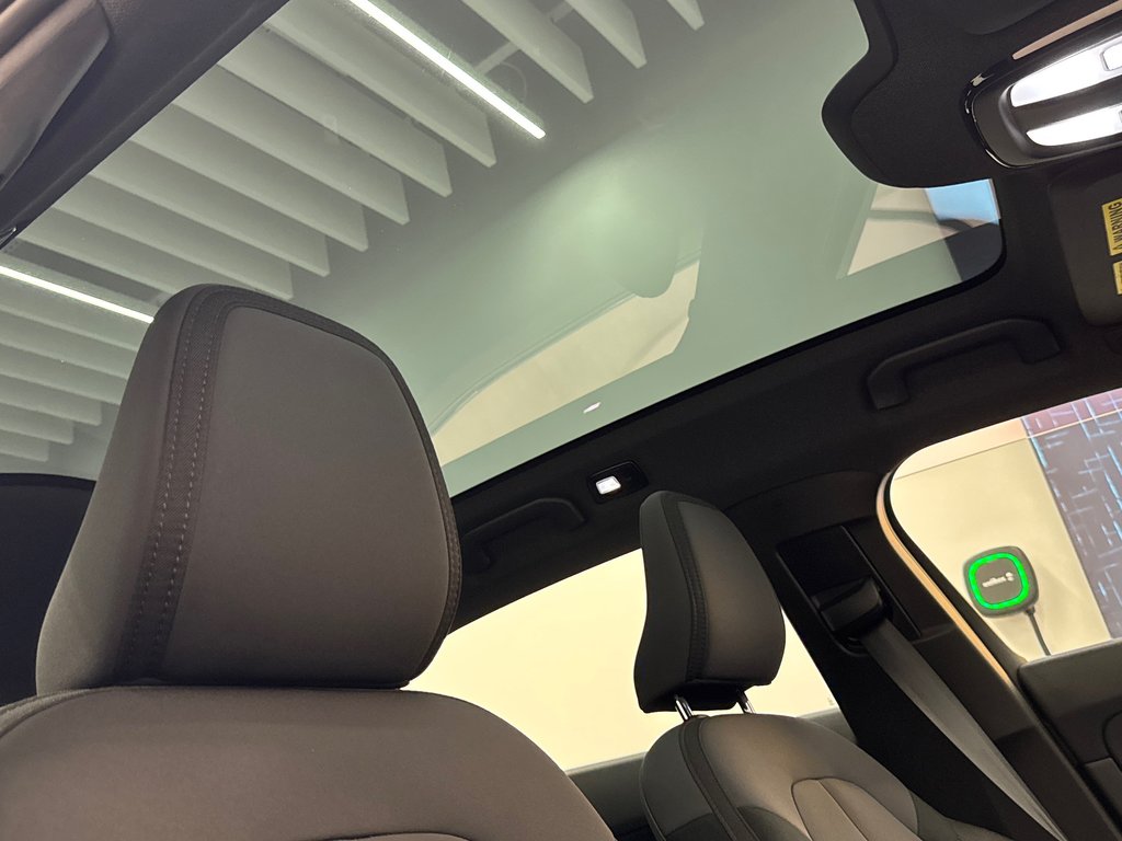 Polestar 2 Plus 2024 à Laval, Québec - 14 - w1024h768px