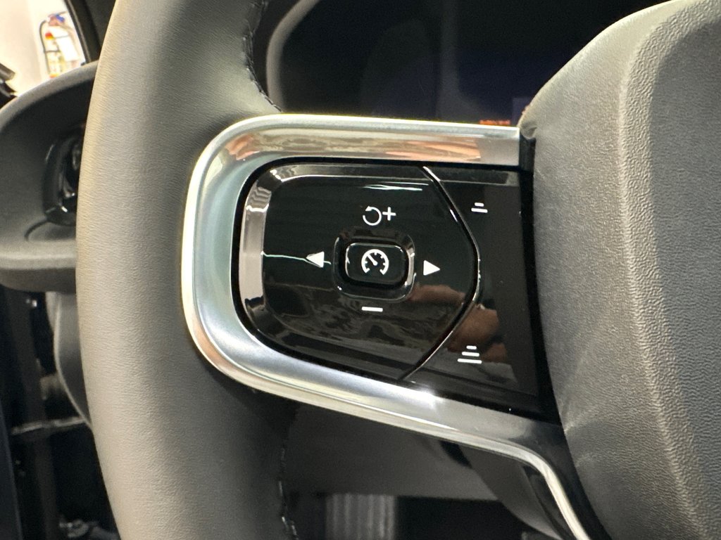 Polestar 2 Plus 2024 à Laval, Québec - 8 - w1024h768px