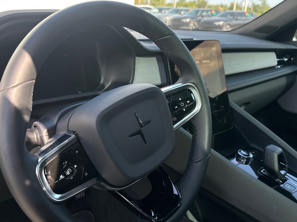 Polestar 2 Plus 2024 à Laval, Québec - 13 - w1024h768px
