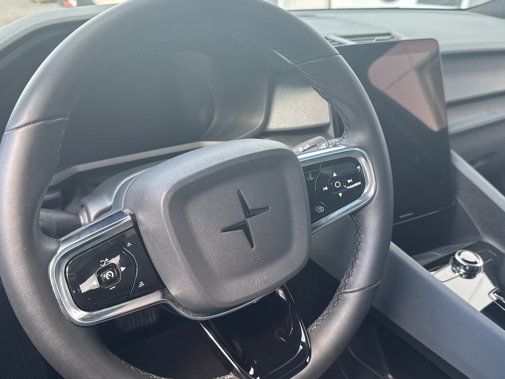 Polestar 2 Plus 2024 à Laval, Québec - 7 - w1024h768px