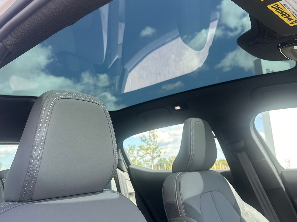 Polestar 2 Plus 2024 à Laval, Québec - 6 - w1024h768px