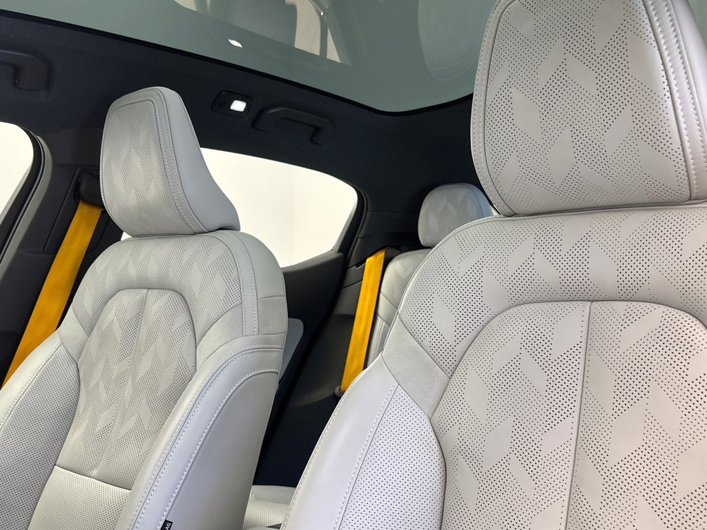 2024 Polestar 2 Performance Plus in Laval, Quebec - 8 - w1024h768px