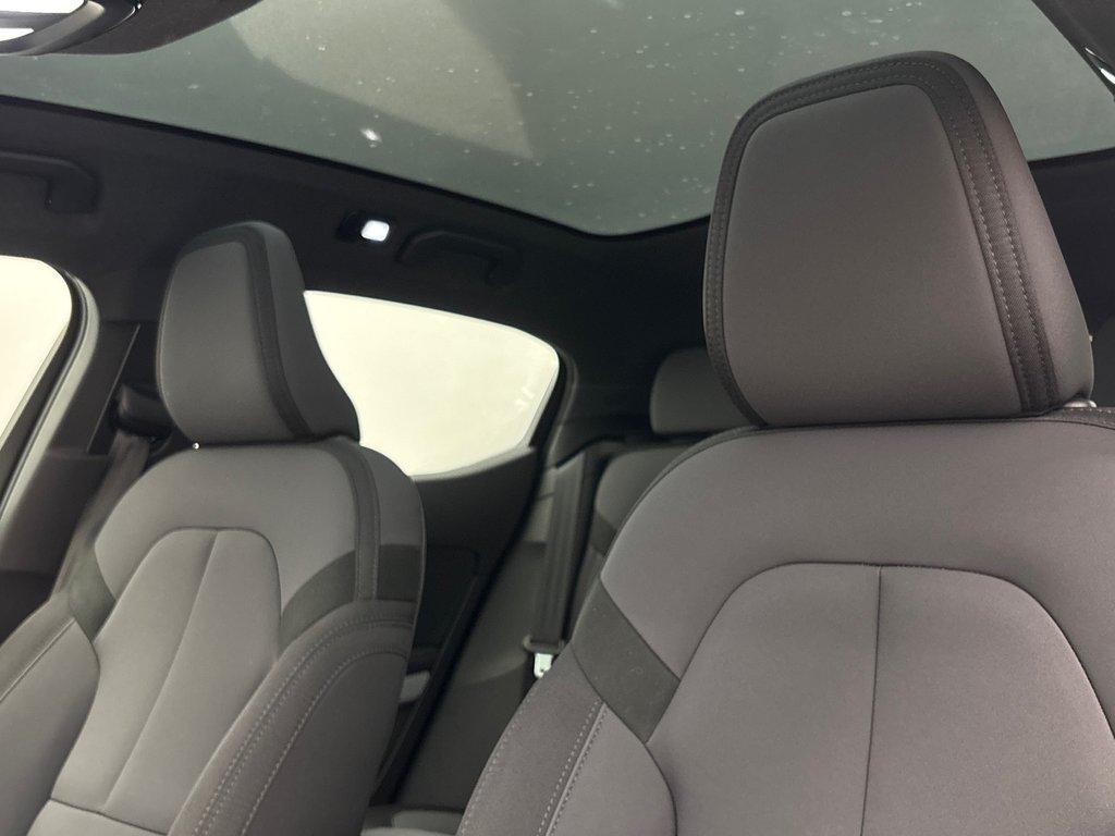 Polestar 2 Plus 2024 à Laval, Québec - 11 - w1024h768px