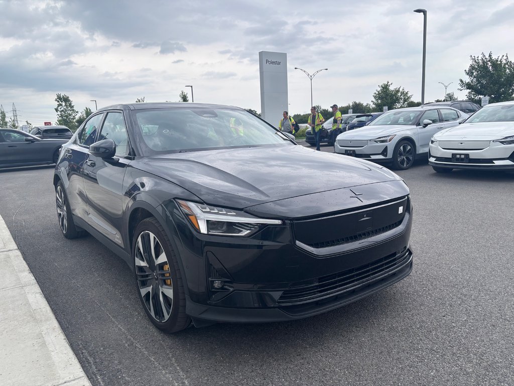 Polestar 2 BASE 2025 à Laval, Québec - 2 - w1024h768px