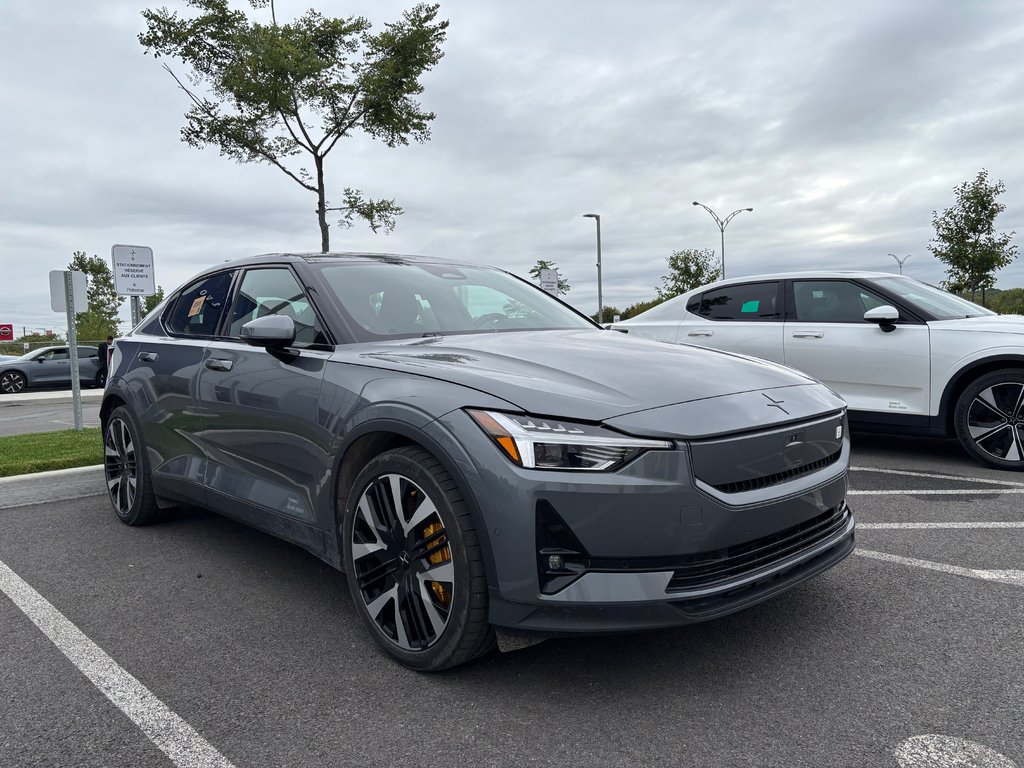 Polestar 2 BASE 2025 à Laval, Québec - 2 - w1024h768px