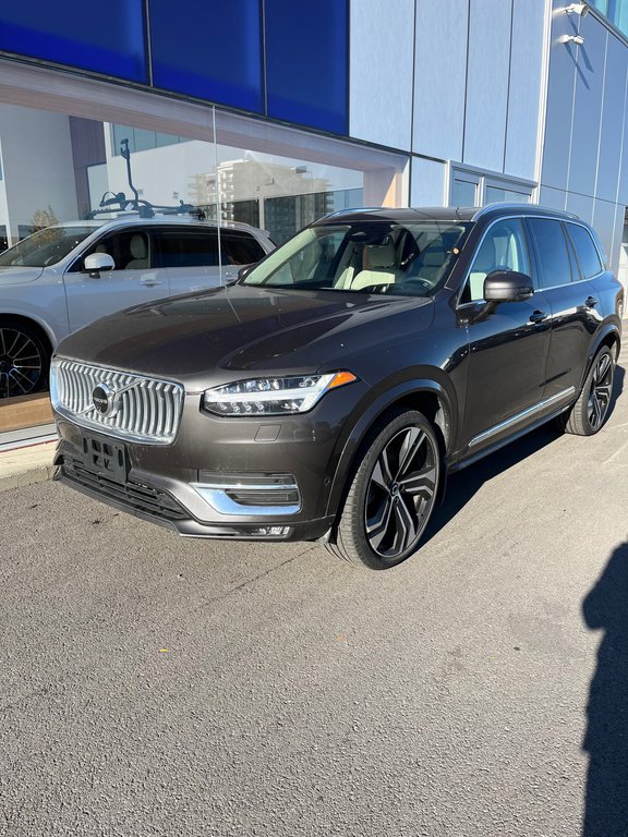 2024 Volvo XC90 Ultimate Bright Theme in Laval, Quebec - 10 - w1024h768px