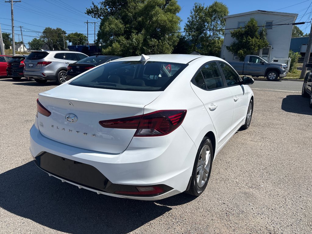 2020 Hyundai Elantra Preferred in Sydney, Nova Scotia - 3 - w1024h768px