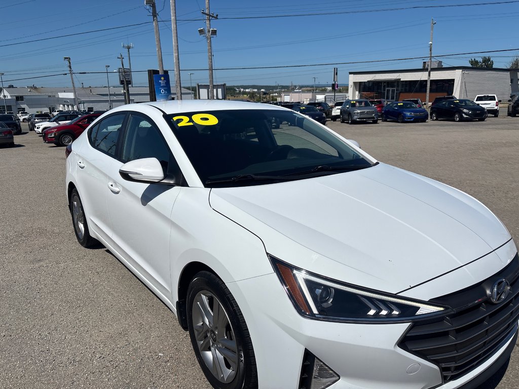 2020 Hyundai Elantra Preferred in Sydney, Nova Scotia - 2 - w1024h768px