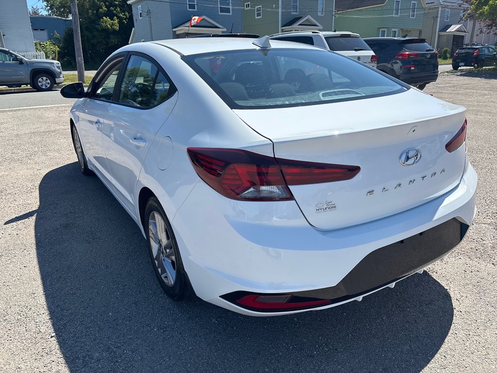 2020 Hyundai Elantra Preferred in Sydney, Nova Scotia - 4 - w1024h768px