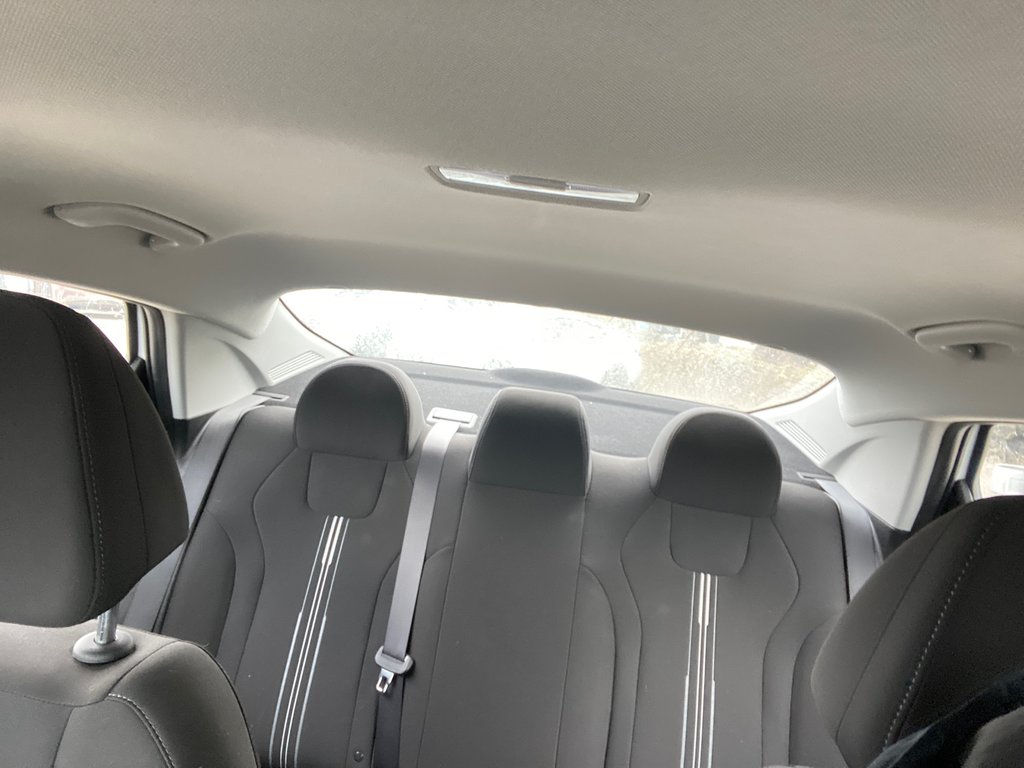 2021 Hyundai Elantra Preferred in Sydney, Nova Scotia - 7 - w1024h768px