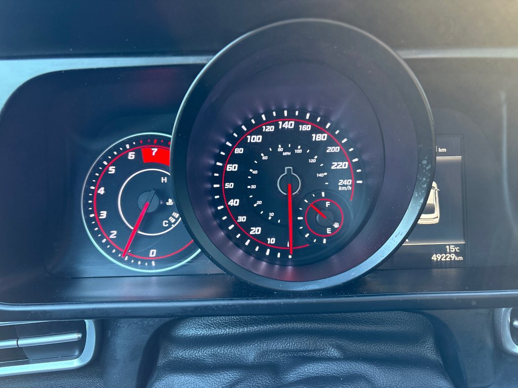 2022 Hyundai Elantra Preferred in Sydney, Nova Scotia - 11 - w1024h768px