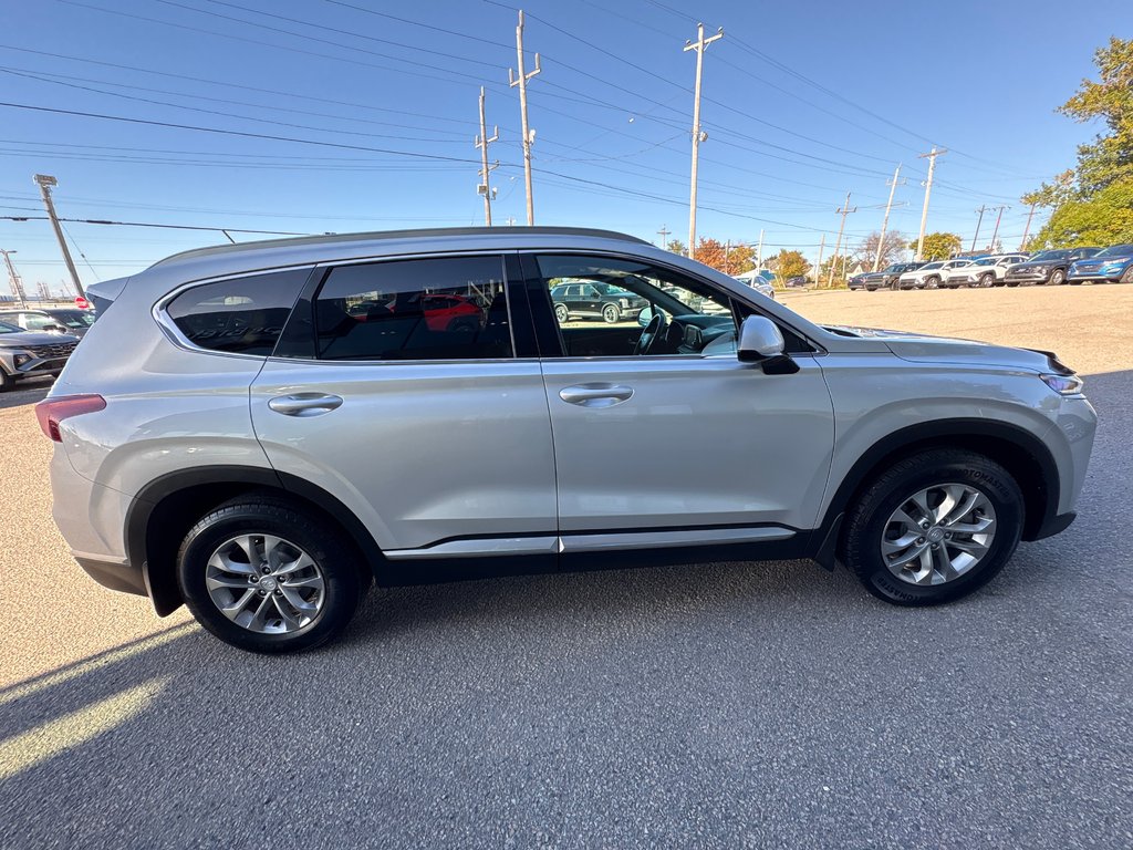 2019 Hyundai Santa Fe Essential in Sydney, Nova Scotia - 5 - w1024h768px